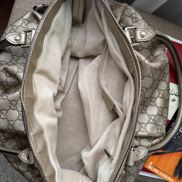 Gucci  Beautiful WOMAN’S  handbag with matching Wallet! - Picture 9 of 10